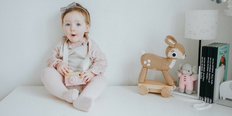 6 Top Tips For Taking An Awesome Photo of Your Kids - Acorn & Pip