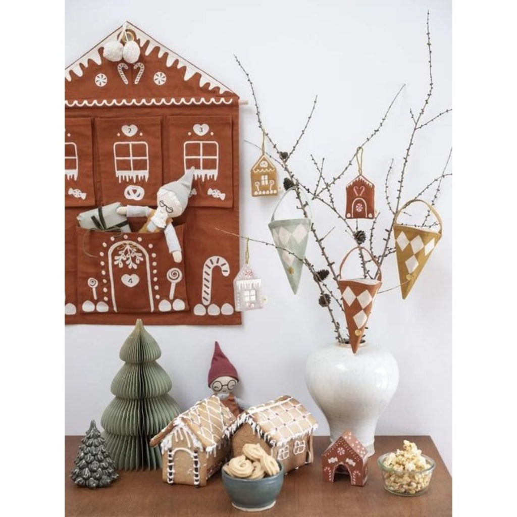 Fabelab: Christmas Wall Advent Calendar - Gingerbread House Embroidery - Acorn & Pip_Fabelab