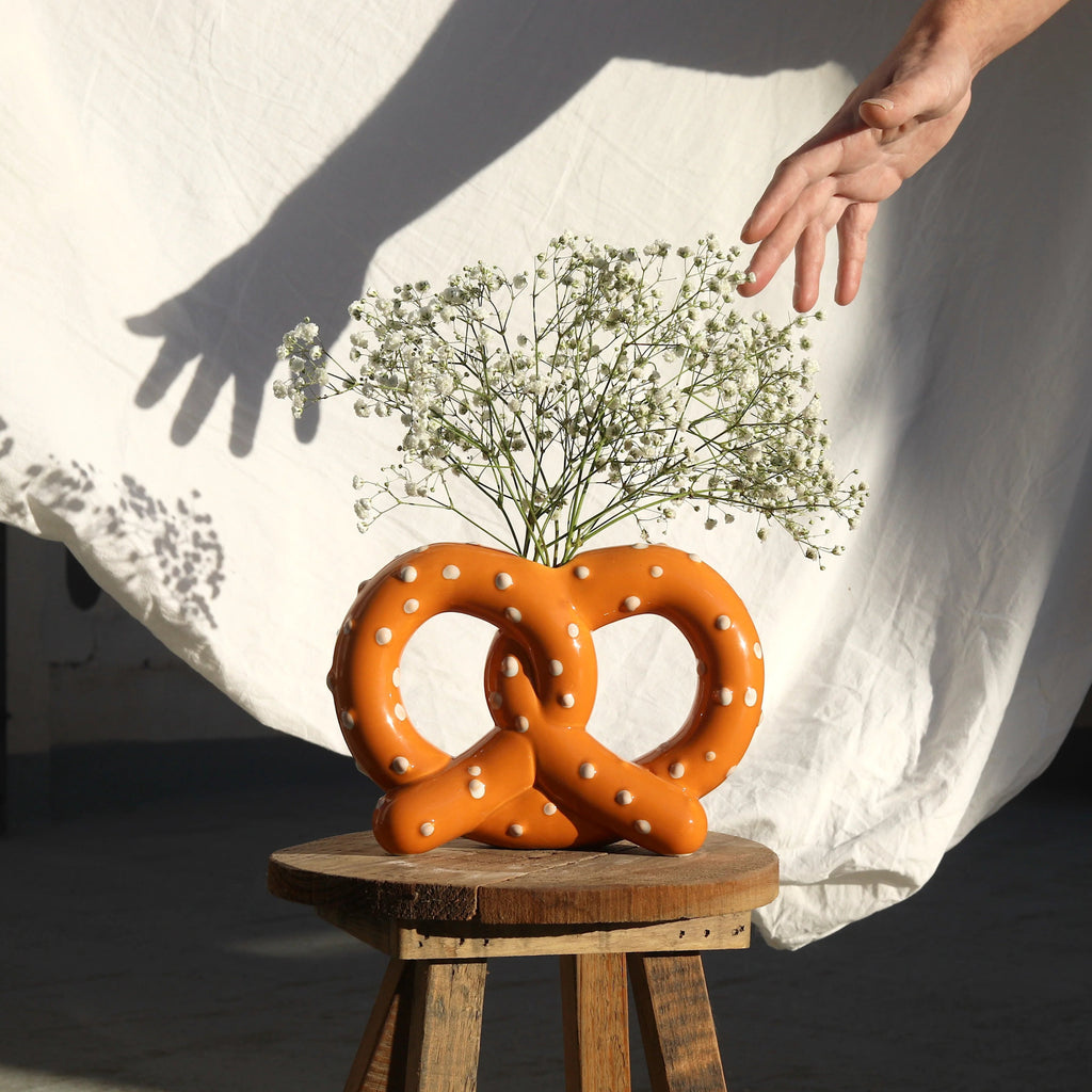 Fluid Market: Pretzel Vase - Acorn & Pip_Fluid Market