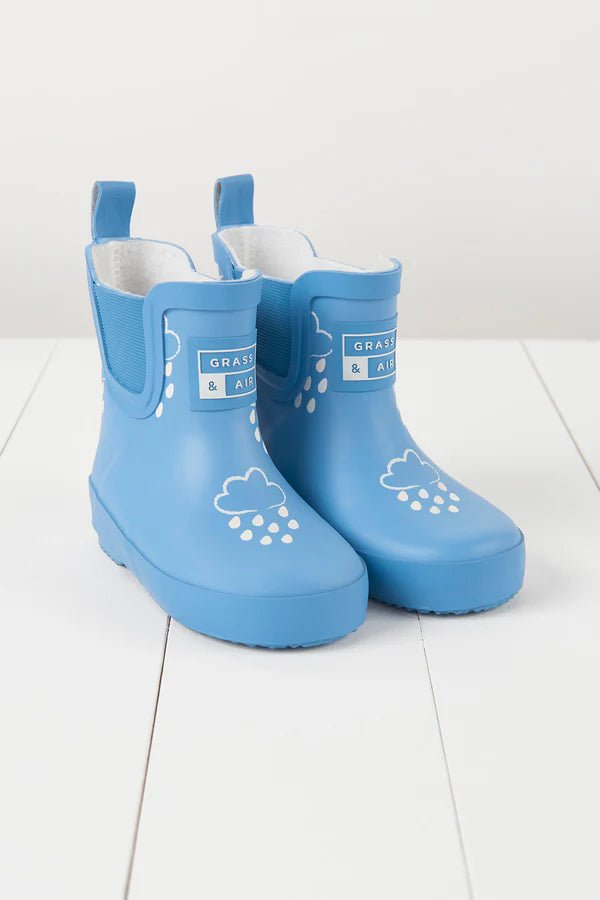 Grass & Air: Cornflower Blue Short Colour-Changing Kids Wellies