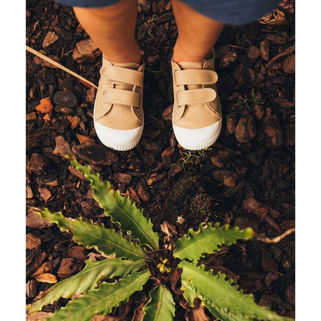 Igor: Berri Velcro Sneakers - Beige - Acorn & Pip_Igor