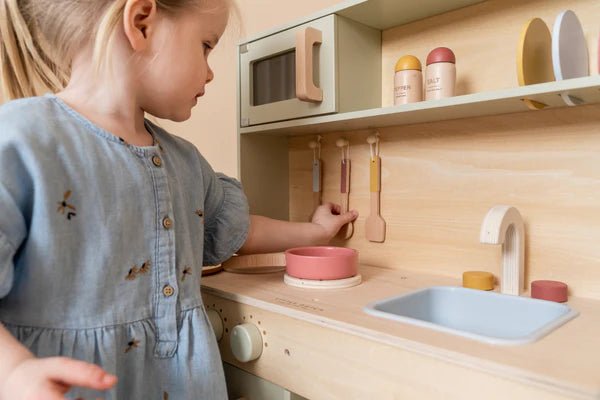 Little Dutch: Mint Play Kitchen - Acorn & Pip_Little Dutch