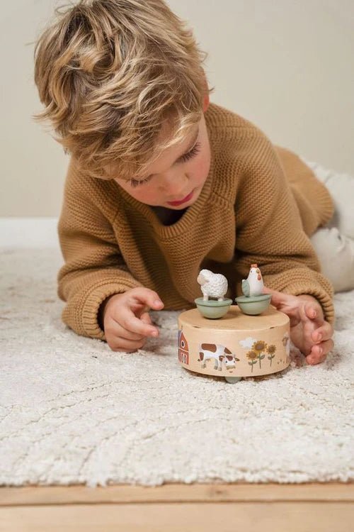 Little Dutch: Music Box Little Farm - Acorn & Pip_Little Dutch