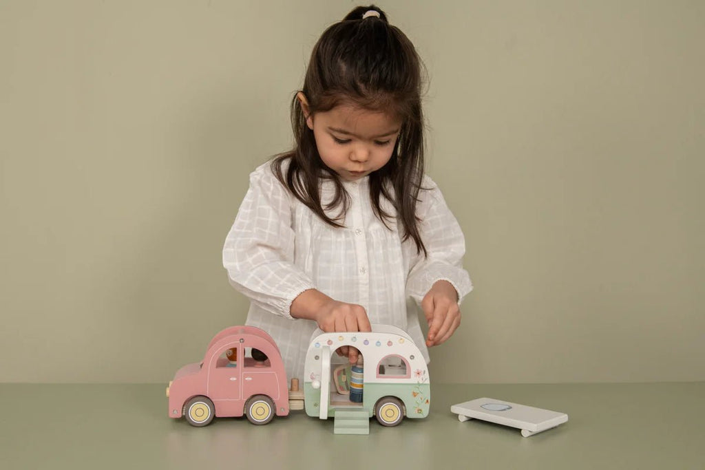 Little Dutch: Toy Car with Caravan - Acorn & Pip_Little Dutch