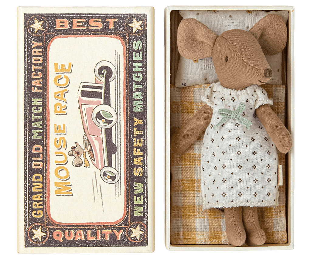 Maileg: Big Sister Mouse in Matchbox - Acorn & Pip_Maileg