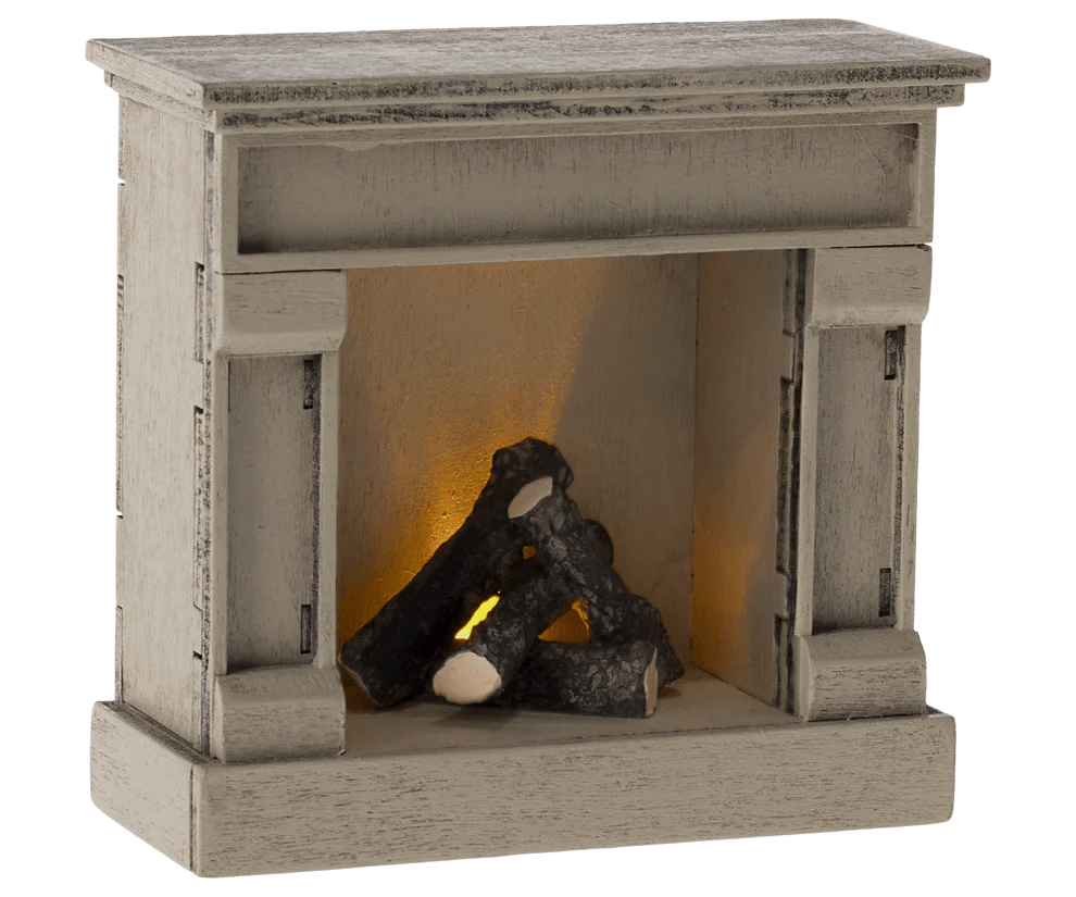 Maileg: Fireplace - Off white - Mouse - Acorn & Pip_Maileg