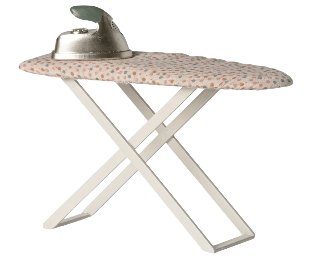 Maileg: Iron & Ironing Board (Mouse) - Acorn & Pip_Maileg