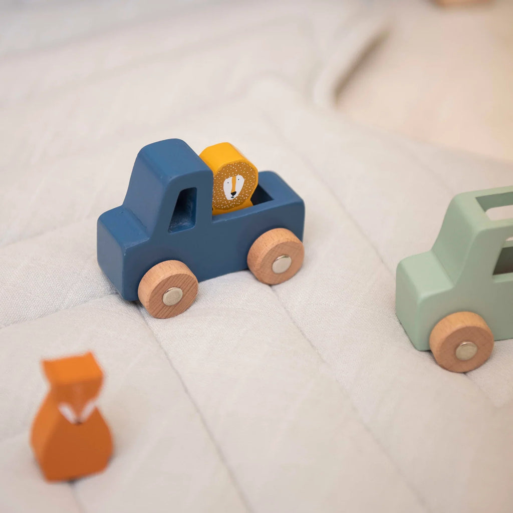 Trixie: Wooden animal car set - Acorn & Pip_Trixie